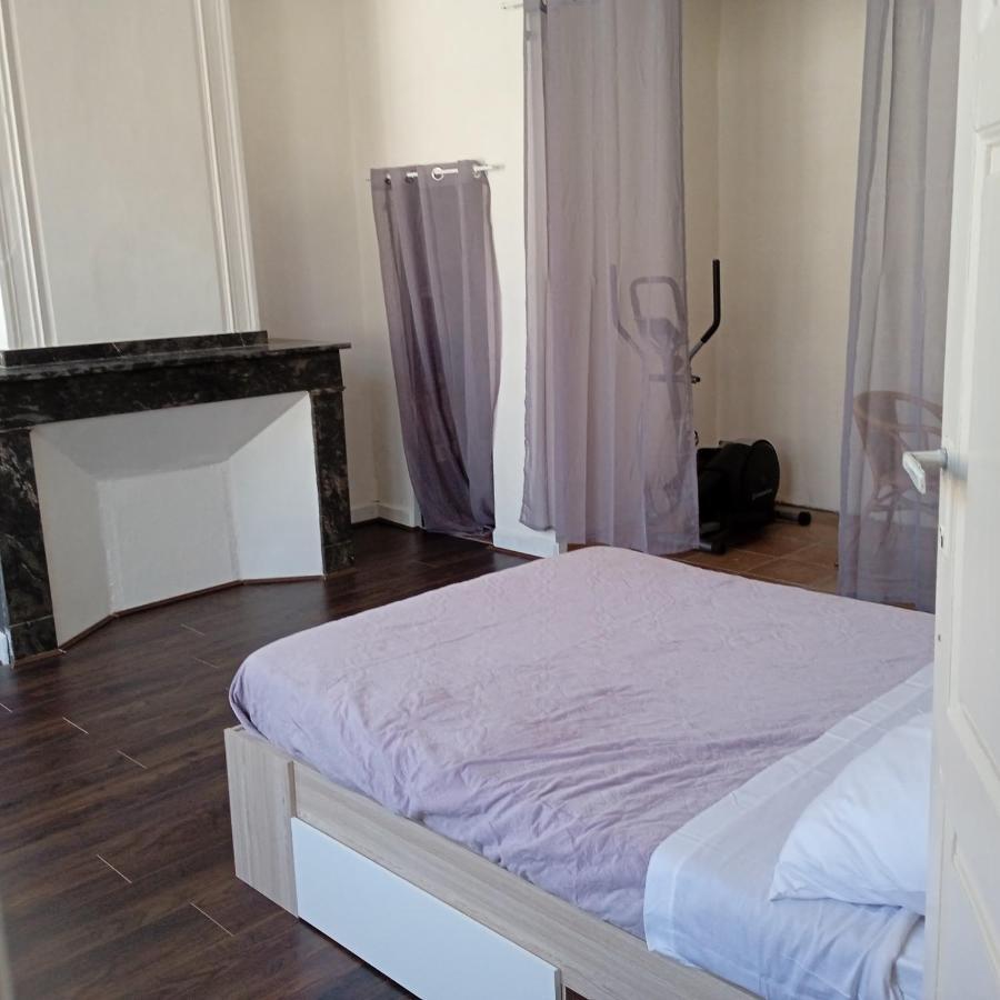 Coste Reboulh Apartment Carcassonne Exterior photo